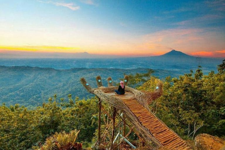 Tempat wisata yang cocok dengan budget liburan ke Jogja. Sumber: okezone