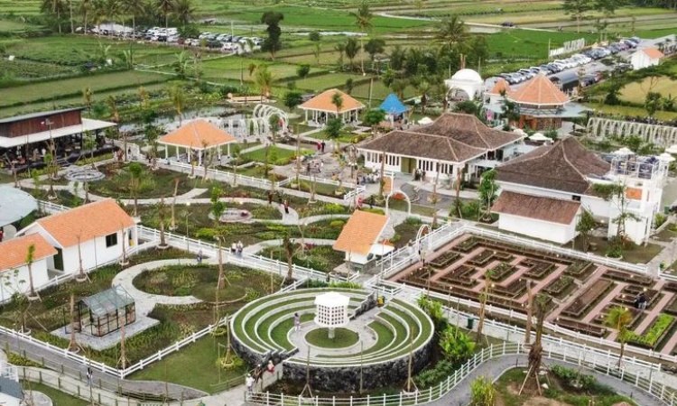 Obelix Village, Sumber: kompas.com