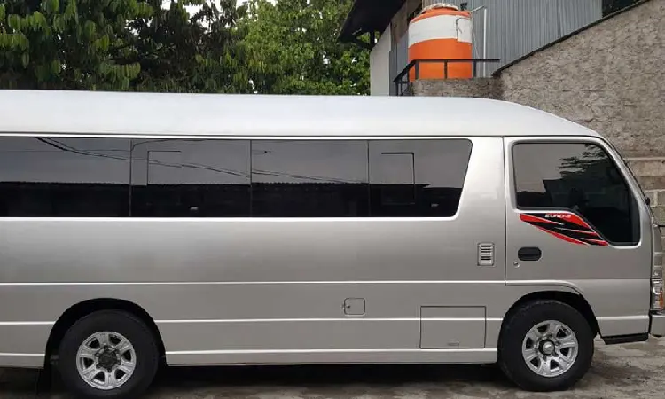 Sewa elf murah, Sumber: hiacewisata.com