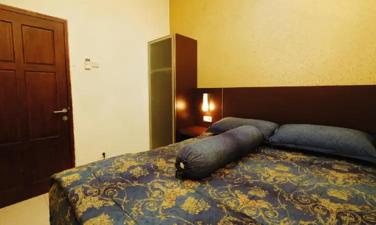 Penginapan Omah Ningrat, Sumber: booking.com