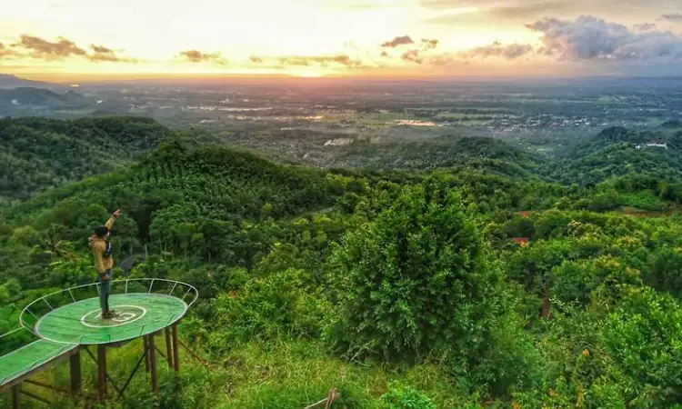 Watu Goyang Kaliurang, Sumber: jogjaprov.go.id