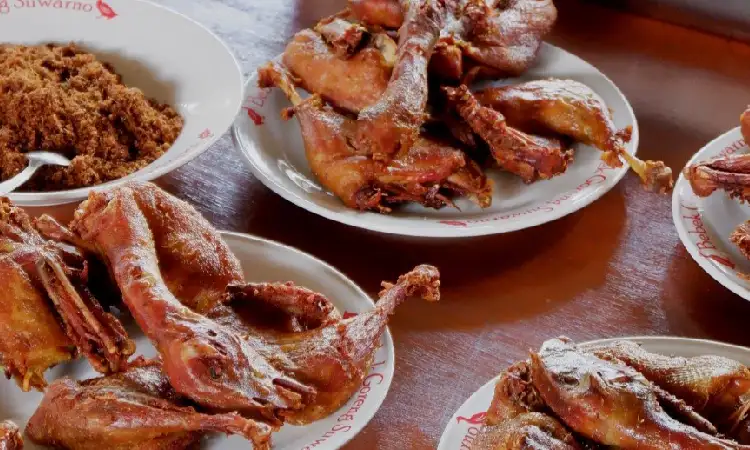 Bebek Goreng Rempah Suwarno, Sumber: instagram.com