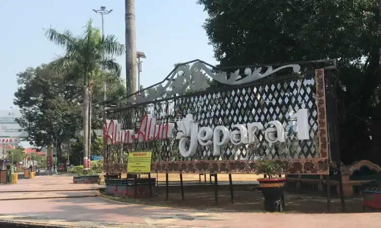 Alun-Alun Jepara, Sumber: mondes.co.id