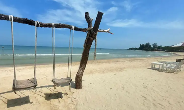 Pantai Bandengan, Sumber: magelangekspres.disway.id