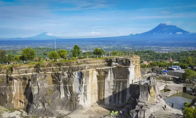 Tebing Breksi, Sumber; tebingbreksi.com